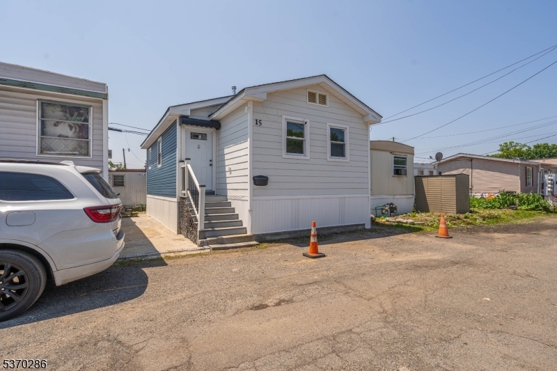 15 Spruce St  Moonachie Boro NJ 07074 photo