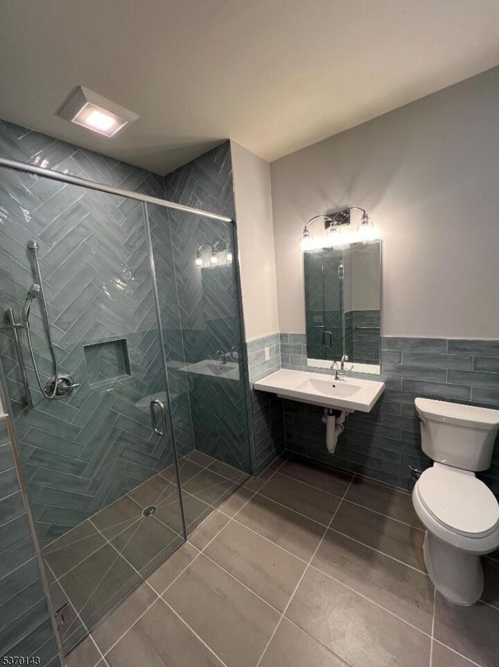 Property Photo:  70 W Grand St  NJ 07202 
