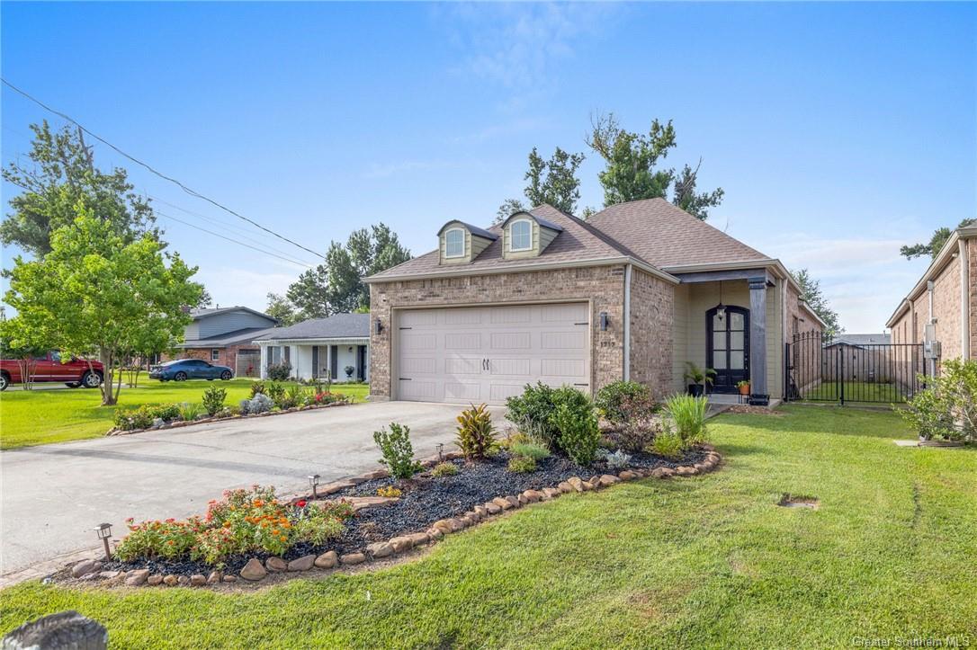 1717 Woodland Drive  Lake Charles LA 70605 photo