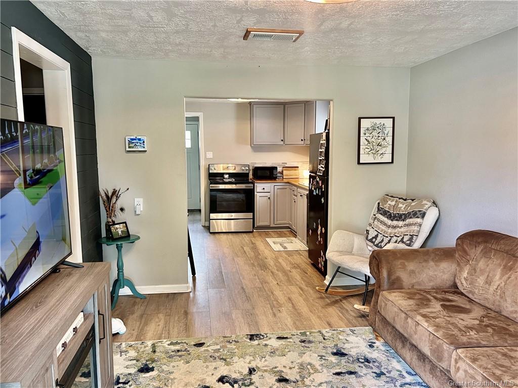 Property Photo: 207 Doiron Street LA 70663