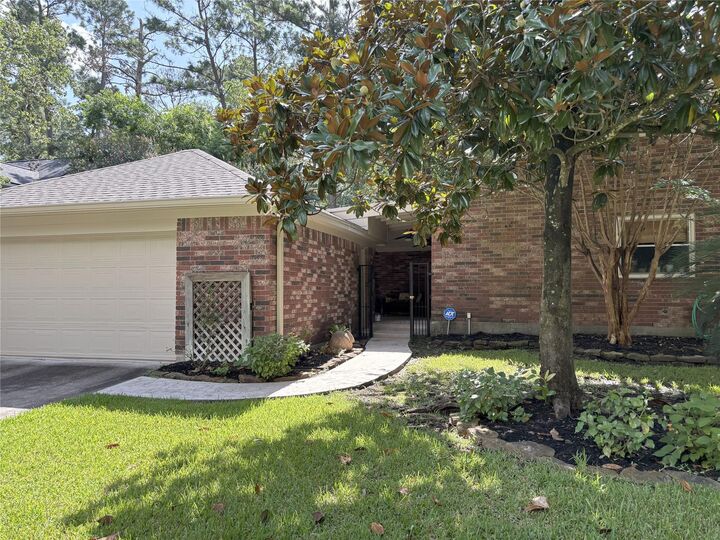 Property Photo:  62 S Stony Bridge Circle  TX 77381 