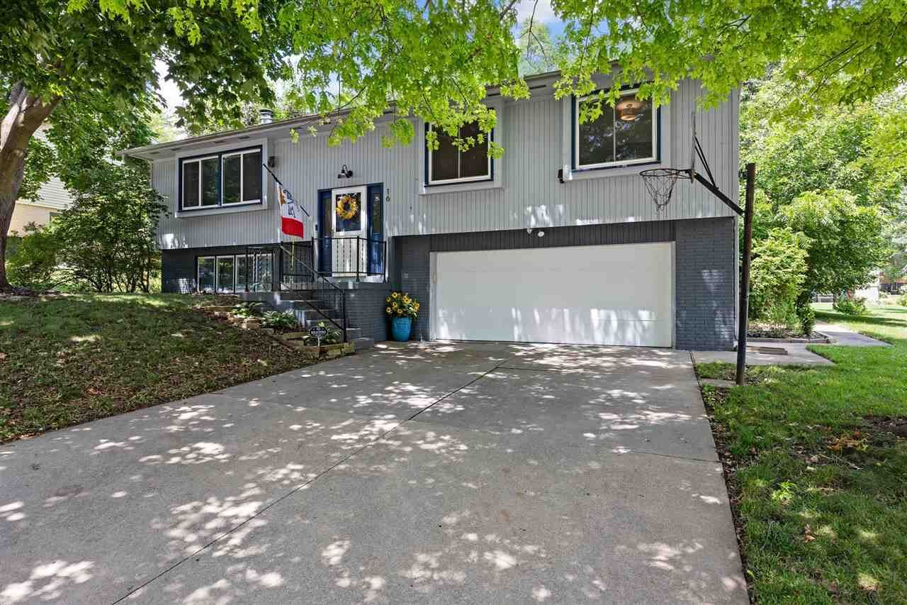 Property Photo: 16 Ealing Dr IA 52246