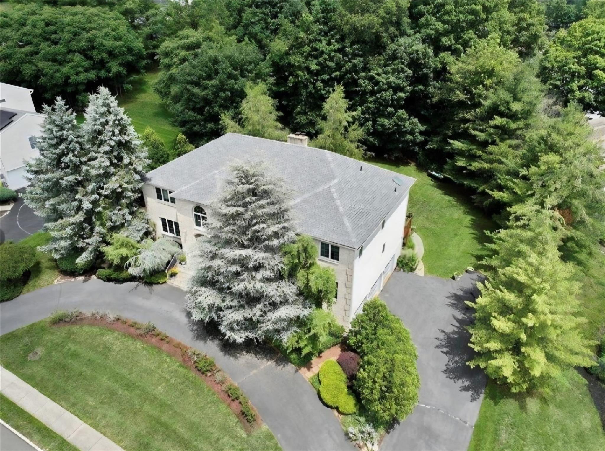 Property Photo: 18 Mesa Place NY 10954