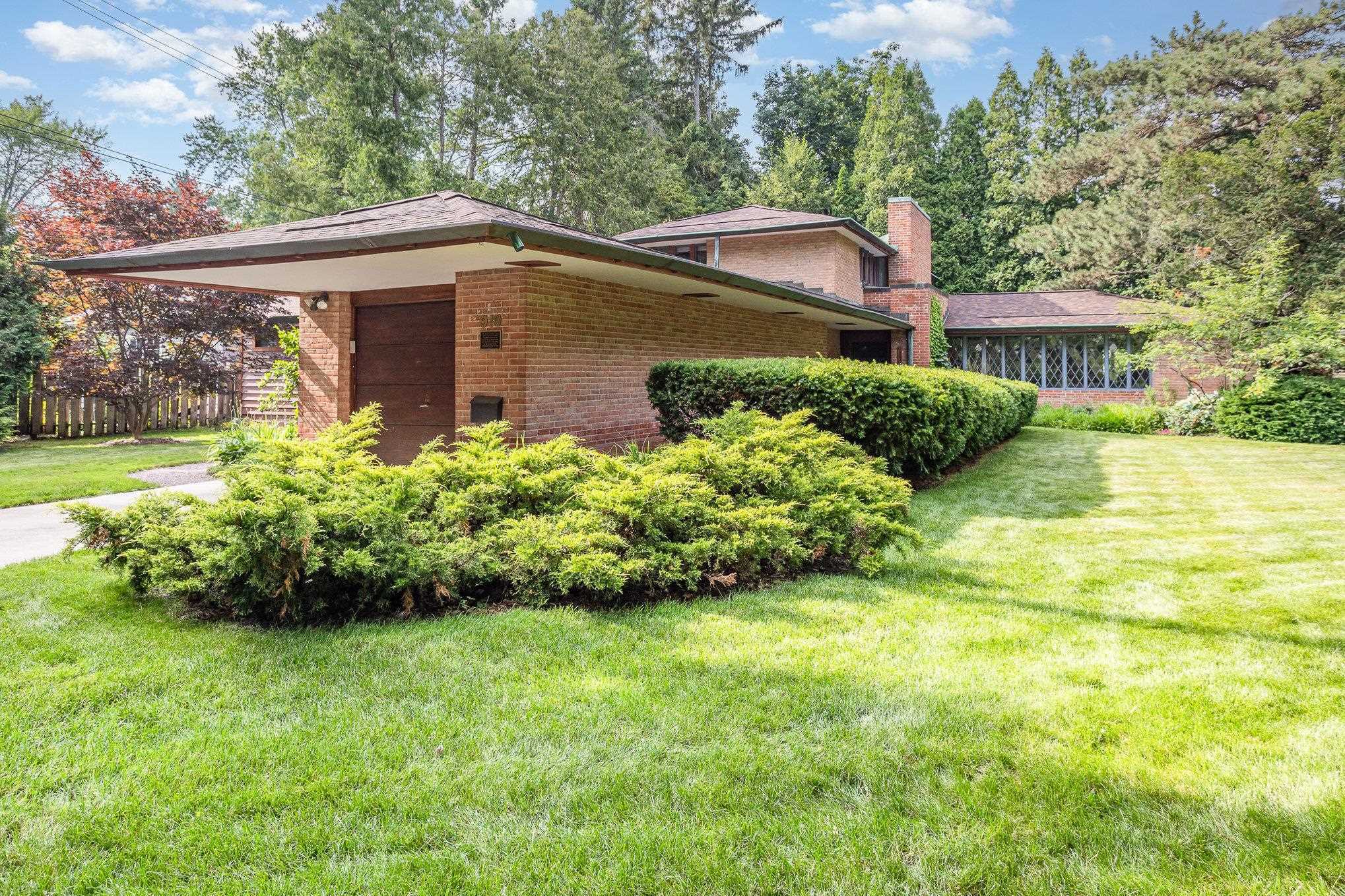 Property Photo:  919 E Park  MI 48640 