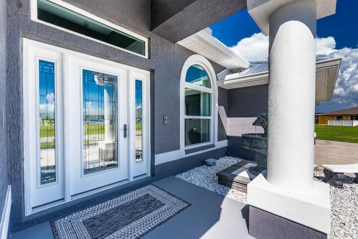 Property Photo: 20 Bunker Terrace FL 33947