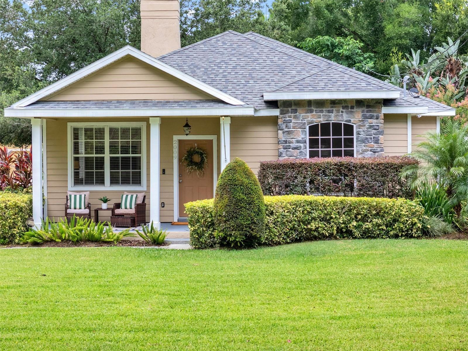 Property Photo: 2009 E Grant Street FL 32806