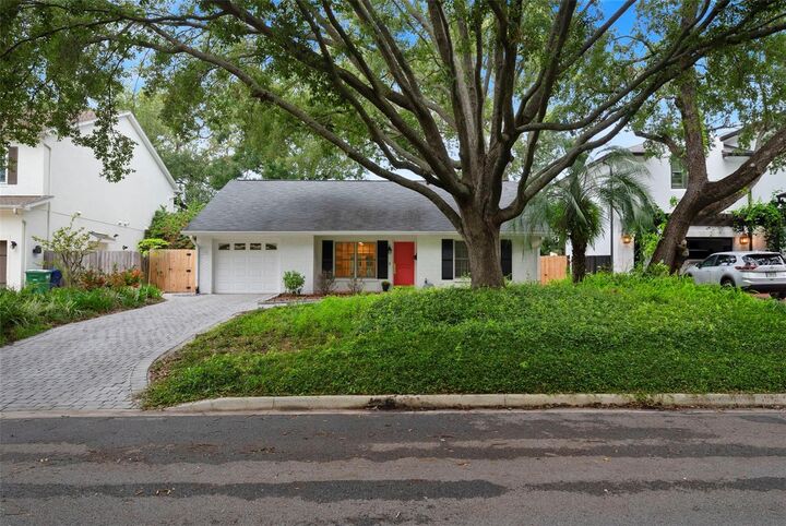 3125 W Waverly Avenue  Tampa FL 33629 photo