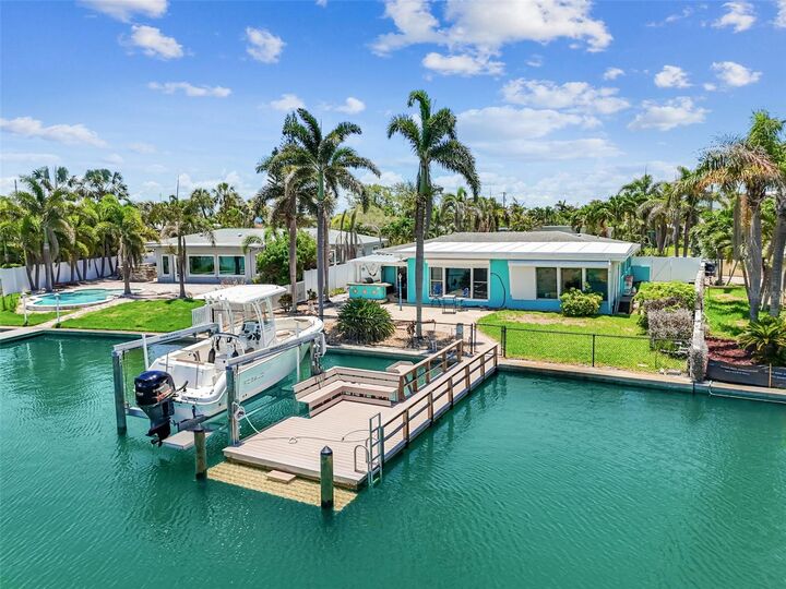 Property Photo: 10246 Tarpon Drive FL 33706