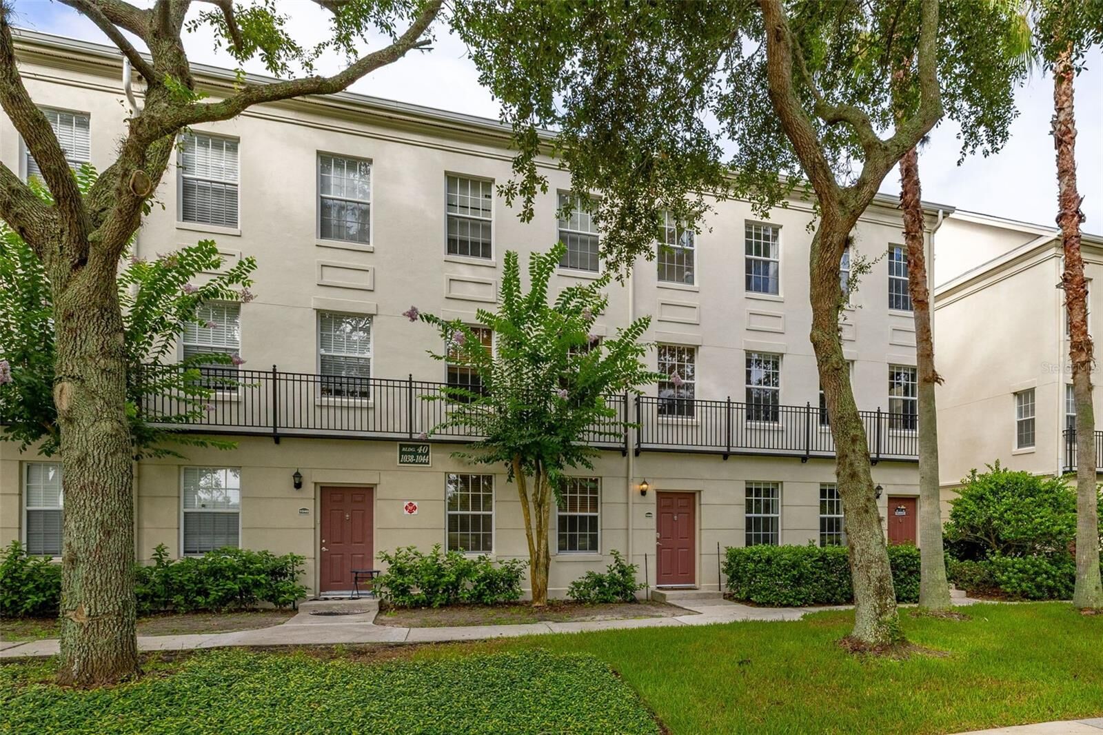 Property Photo:  1042 Waterside Drive  FL 34747 