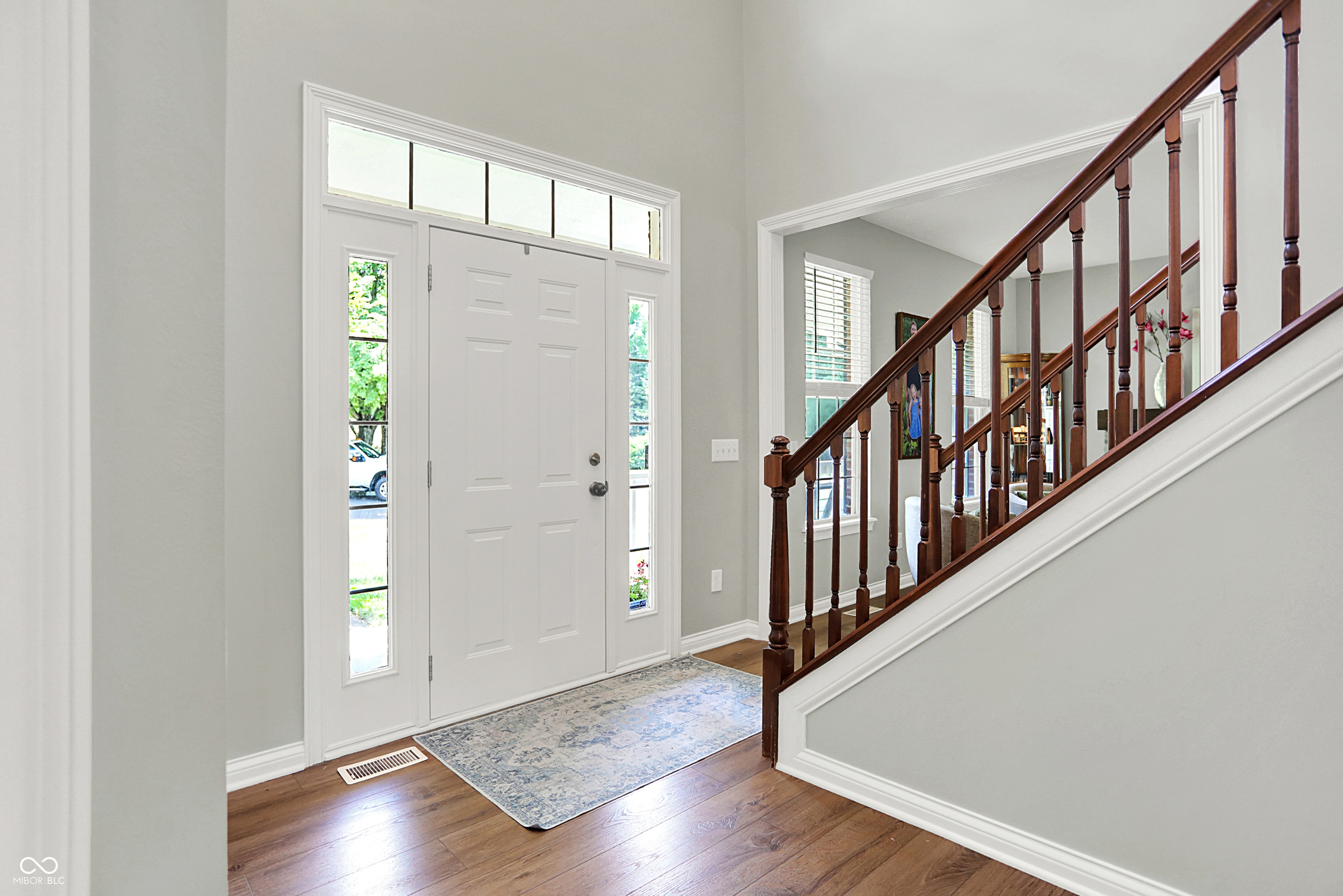 Property Photo: 2882 Stoneridge Court IN 46032