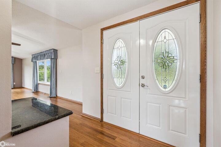 Property Photo: 12037 Little Flint Road IA 52655