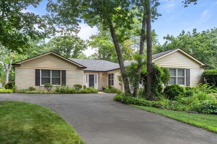 912 Morningside Drive  Lake Forest IL 60045 photo