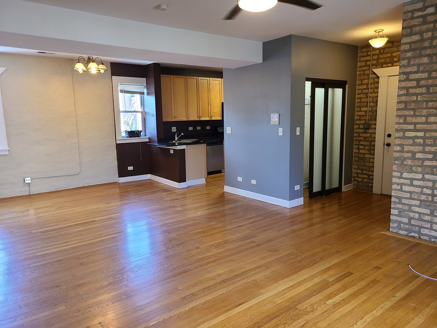 Property Photo: 4514 N Ashland Avenue B2s IL 60640