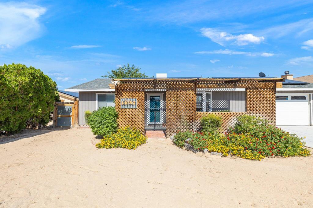 Property Photo: 5343 Encelia Drive CA 92277