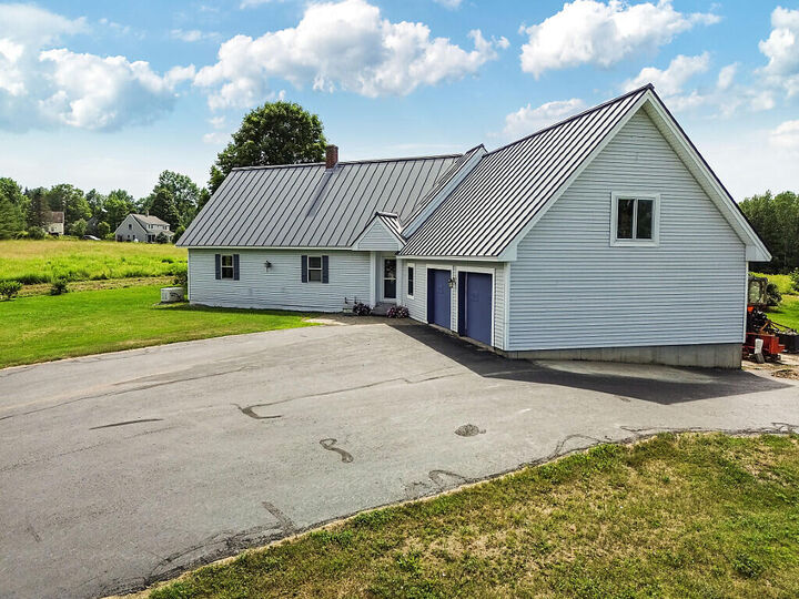 Property Photo:  562 Town House Road  ME 04360 