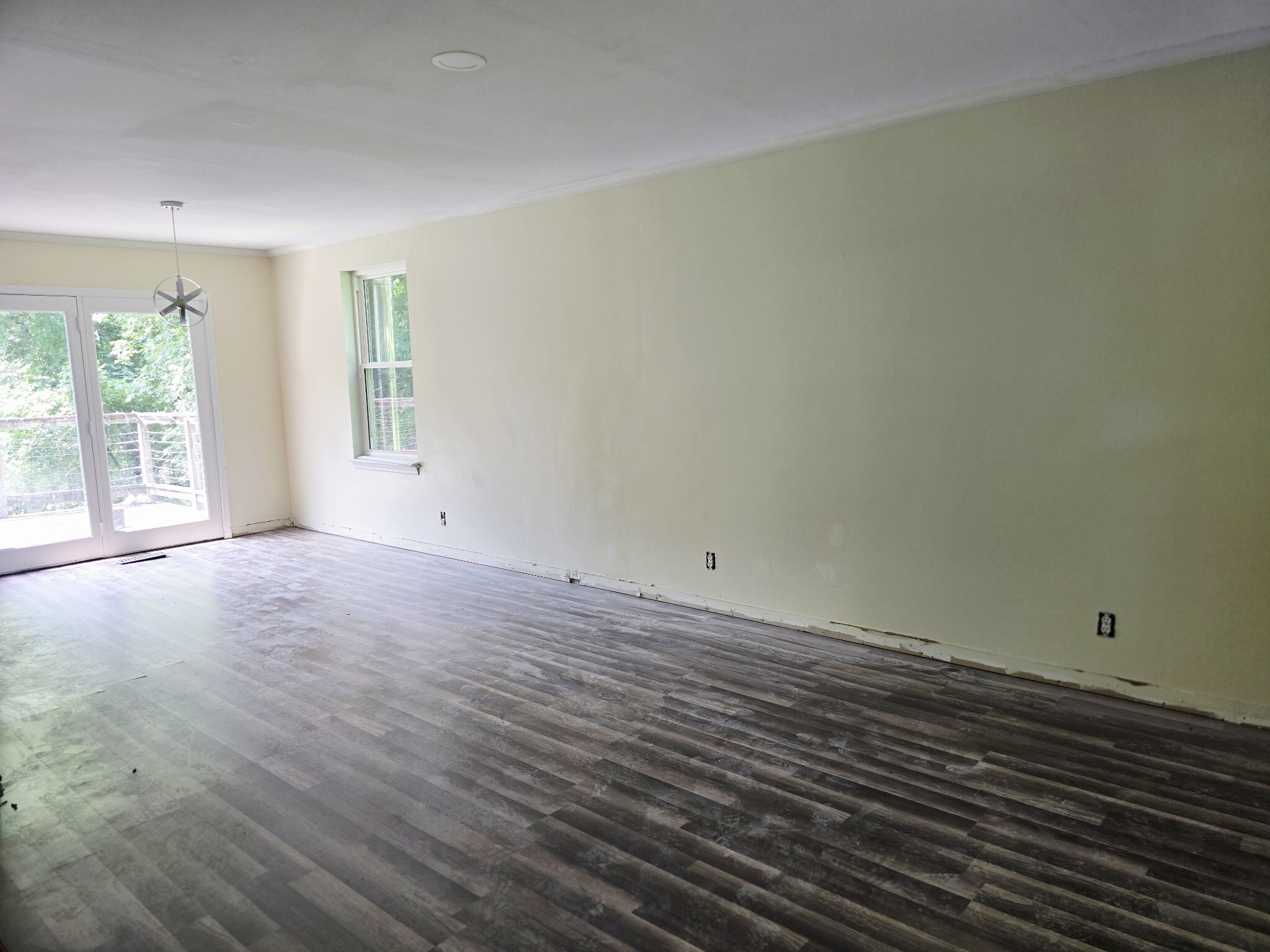 Property Photo: 213 April Dr TN 37138