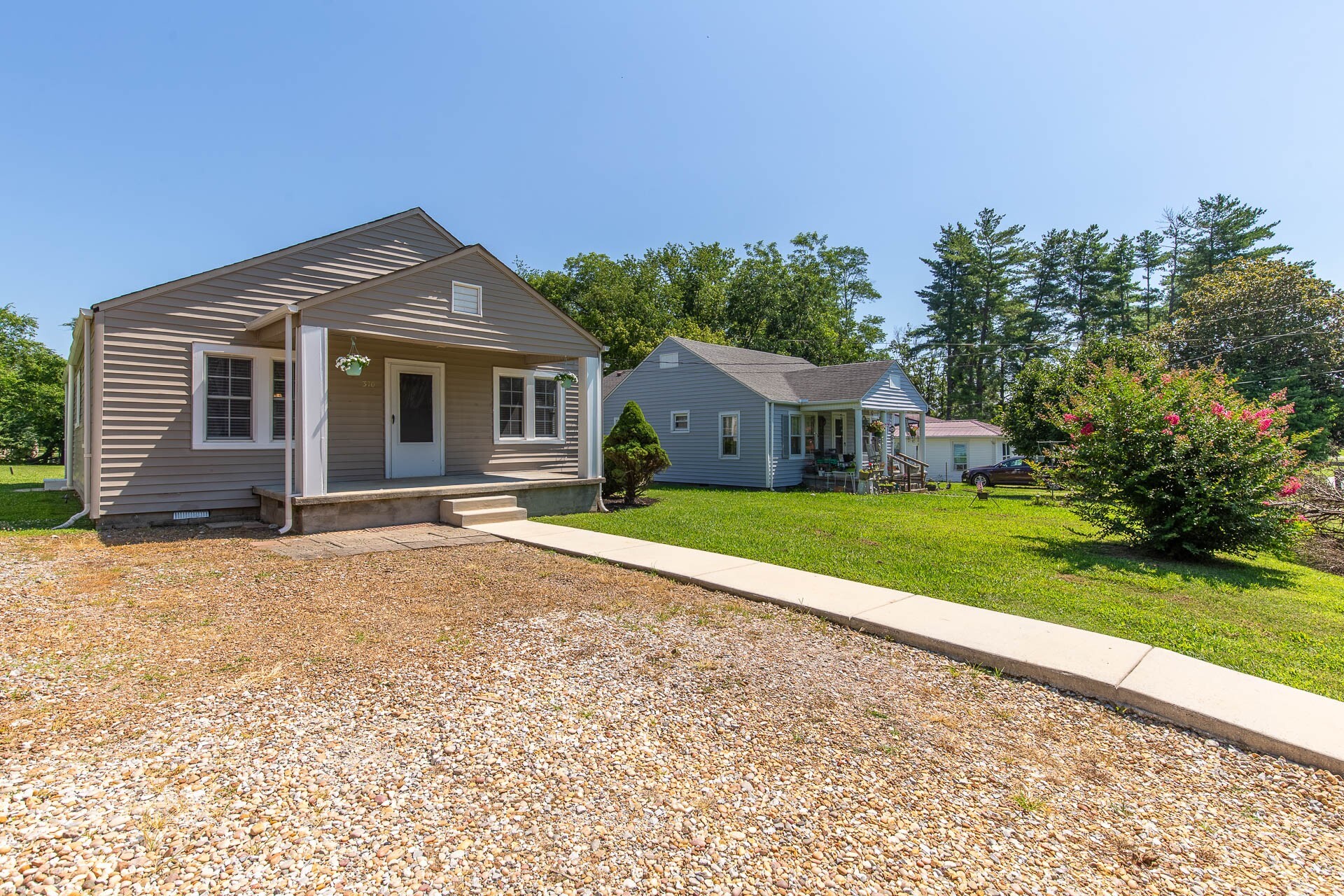 Property Photo: 310 Carter St TN 37355