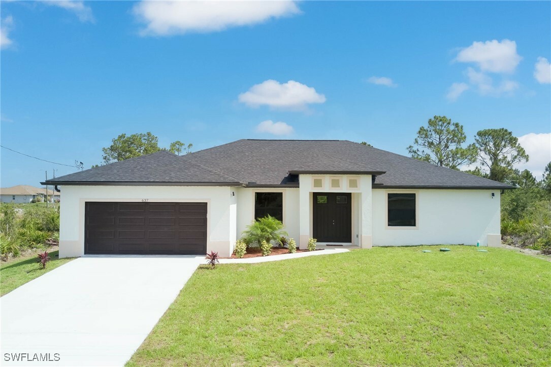 Property Photo: 637 Cardinal Street E FL 33974