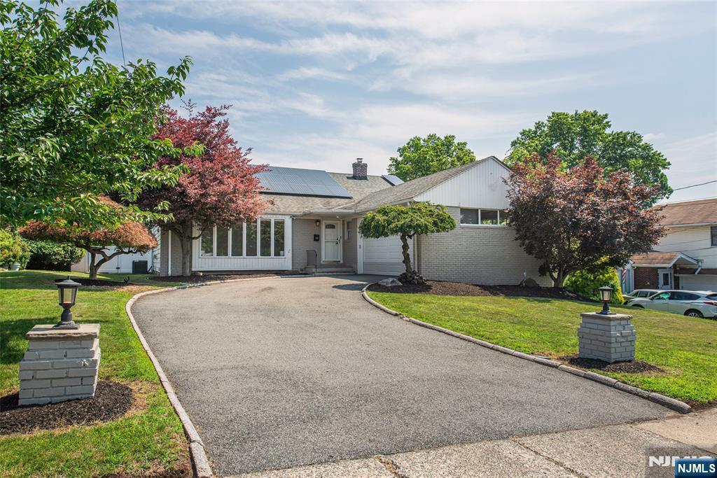 Property Photo: 32 Brantwood Place NJ 07013