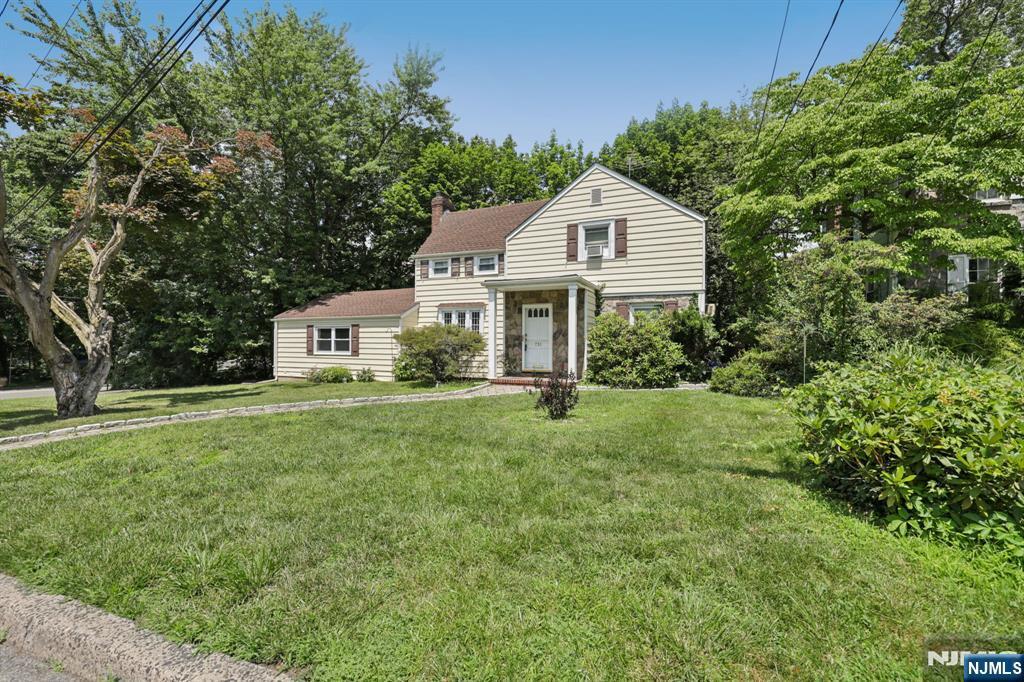 Property Photo:  731 Wendel Place  NJ 07666 