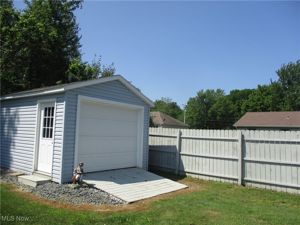 Property Photo: 7527 Tamkrist Trail OH 44030