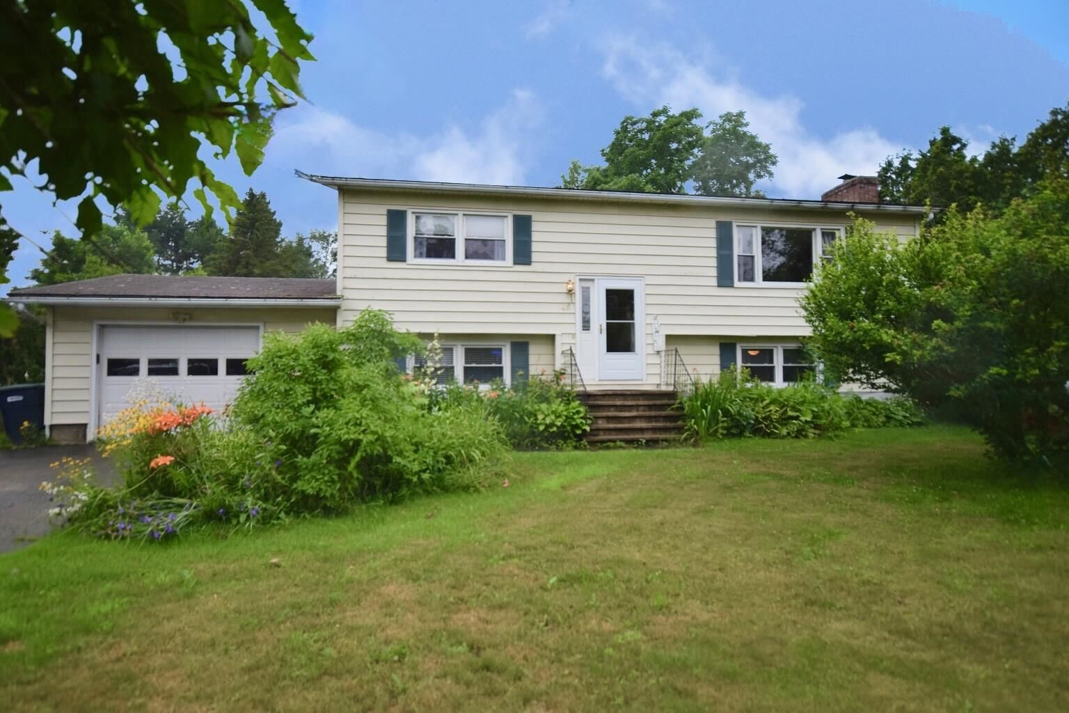 Property Photo: 46 Bonanza Park VT 05446