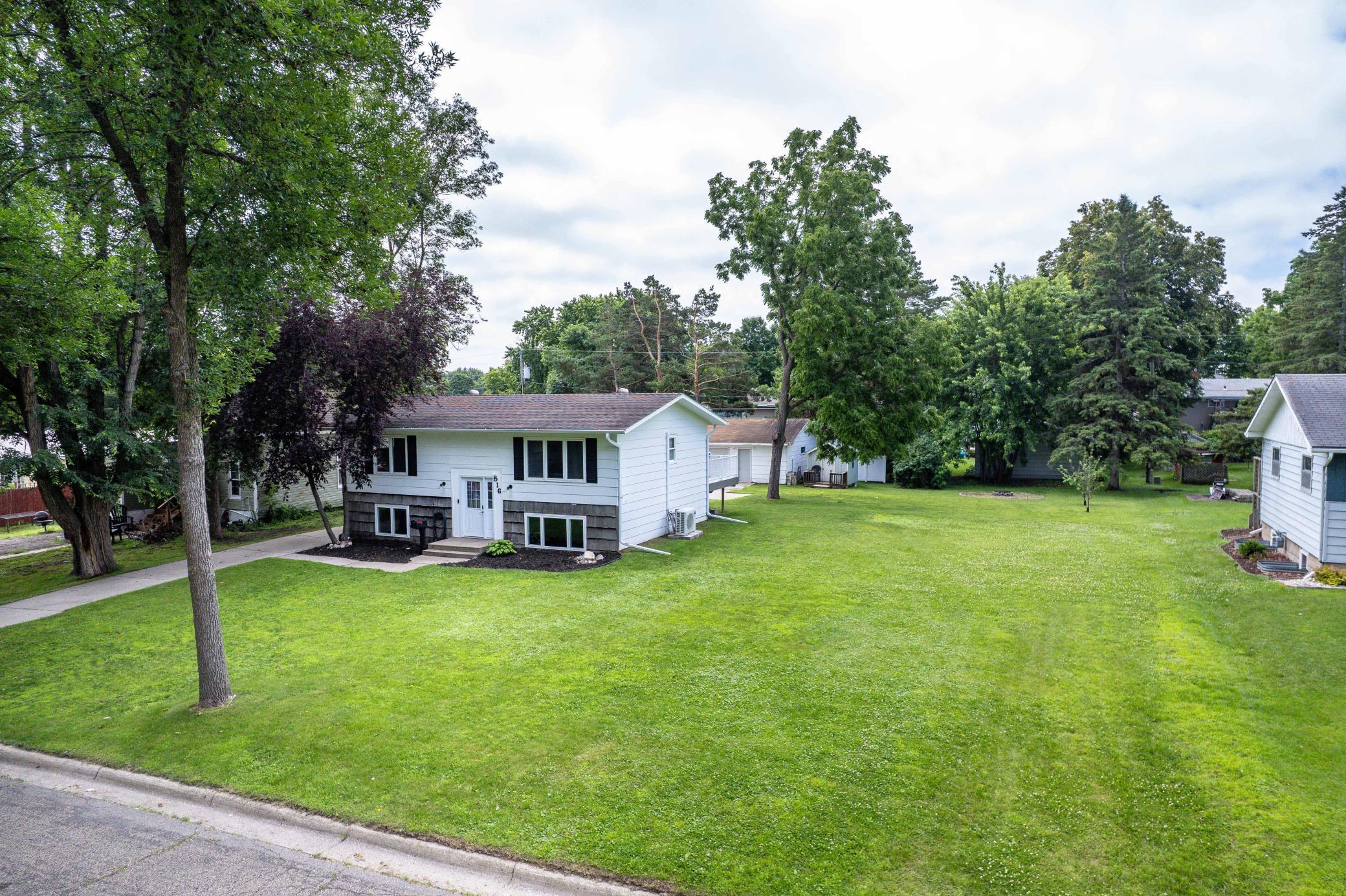 Property Photo:  516 E Gustavus Avenue  MN 56537 