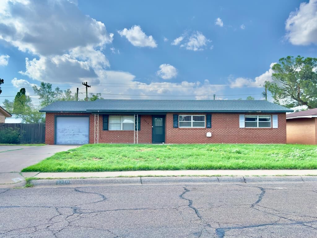 Property Photo: 3310 W Louisiana Ave TX 79703