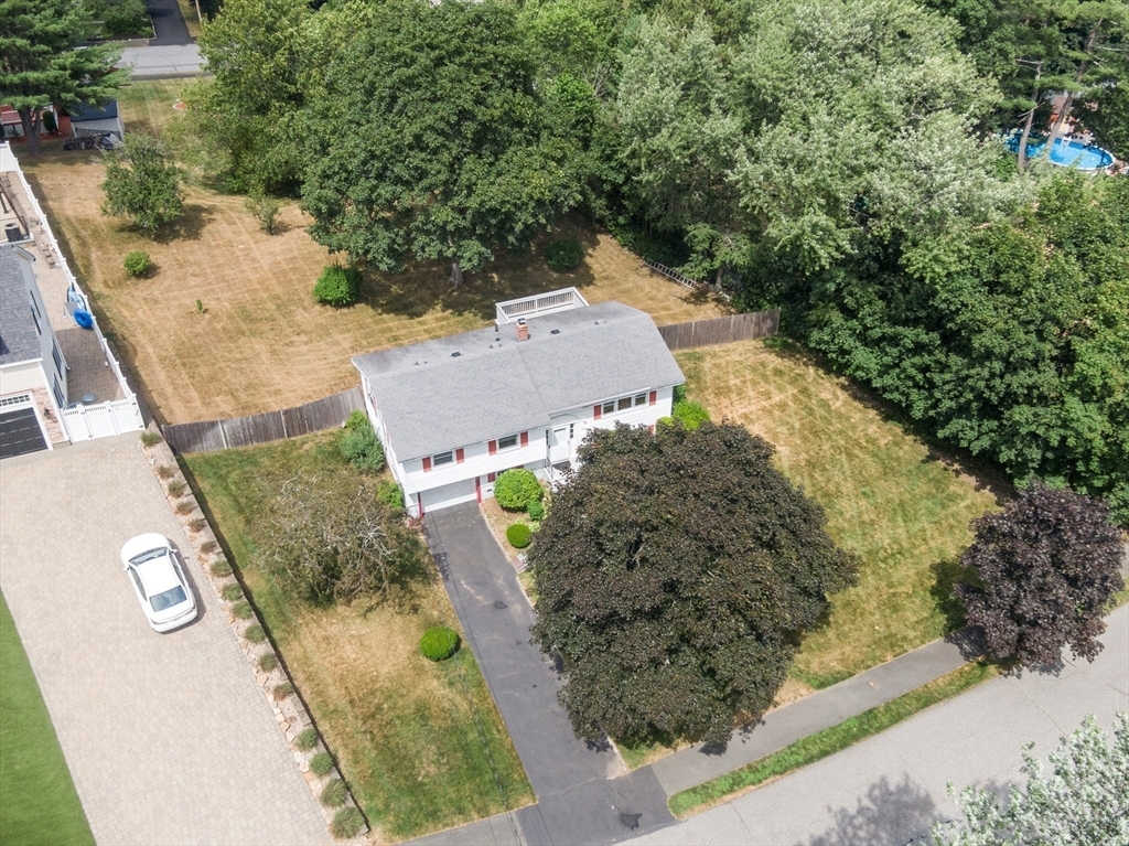 Property Photo: 6 Wayne Rd MA 01960