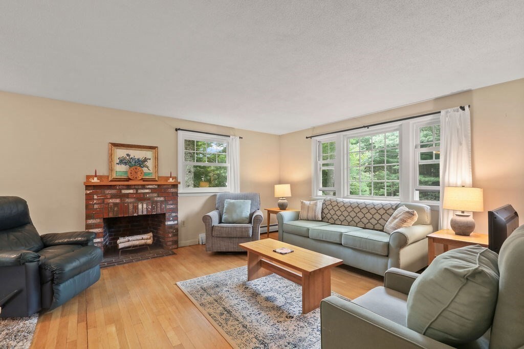 Property Photo:  566 County Rd  MA 02559 