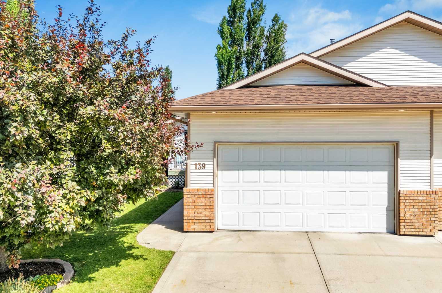 139 Lampard Crescent  Red Deer AB T4R 2W7 photo