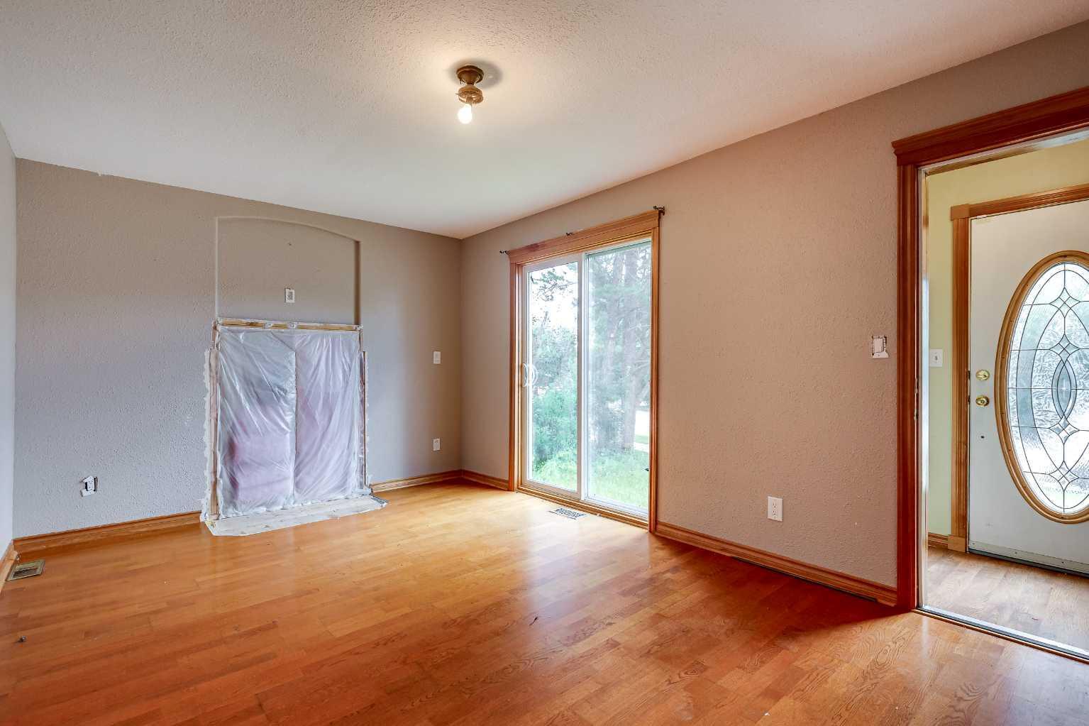 Property Photo: 4535 Moore Crescent AB T4N 2M1