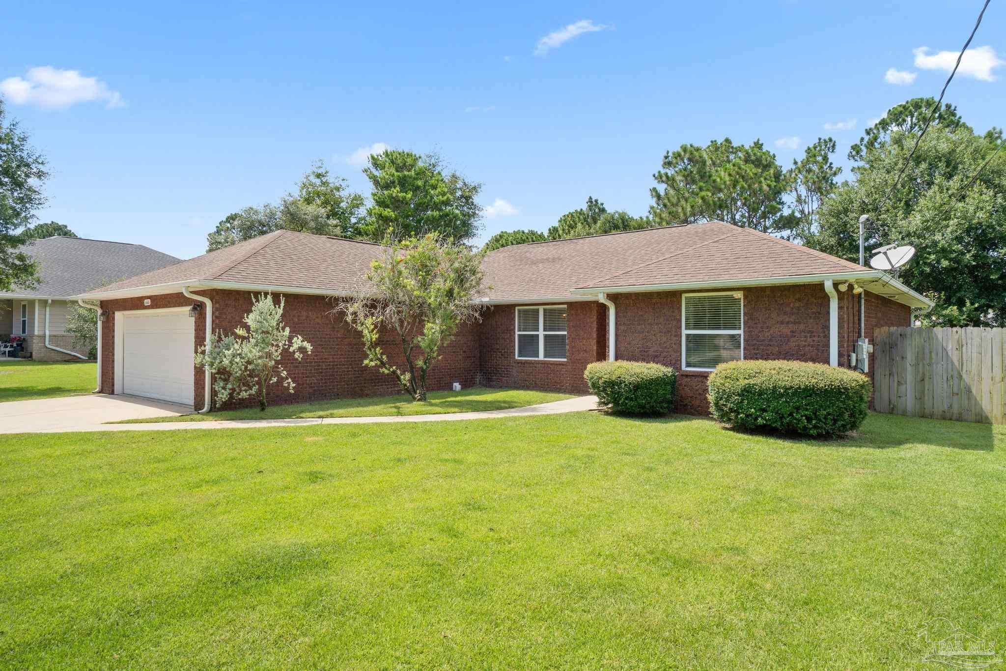 Property Photo: 6668 Britt Rd FL 32566