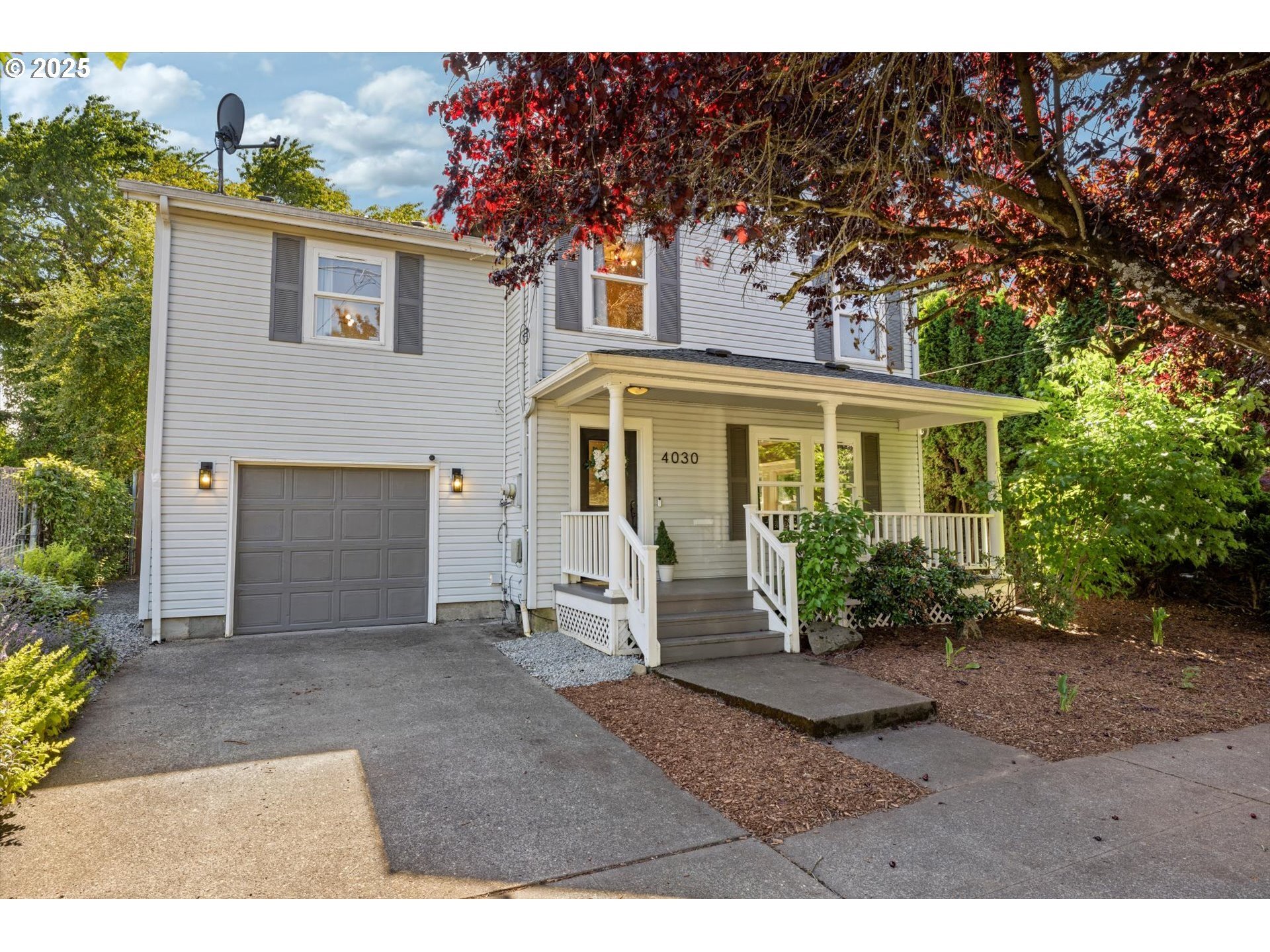 Property Photo: 4030 NE Rodney Ave OR 97212