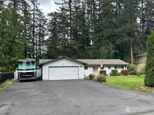 Property Photo:  28716  202nd Avenue SE  WA 98042 