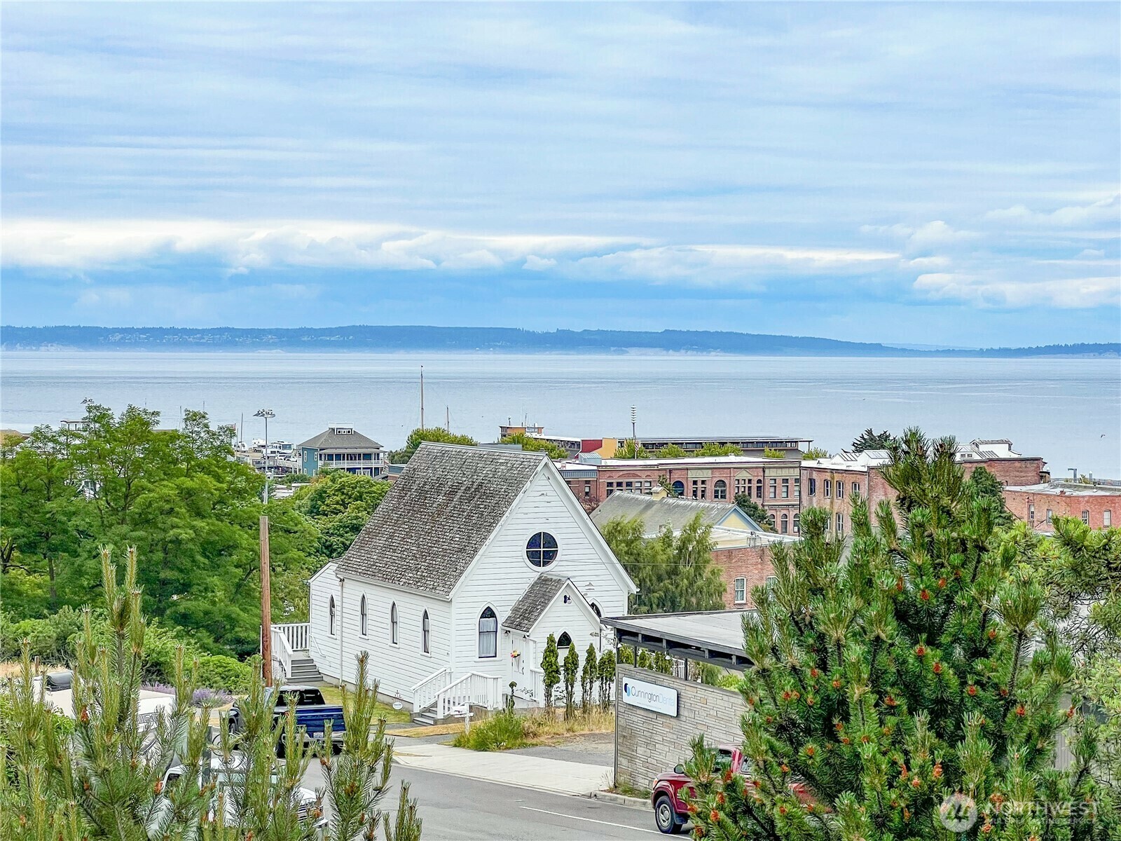 Property Photo:  405  Taylor Street  WA 98368 