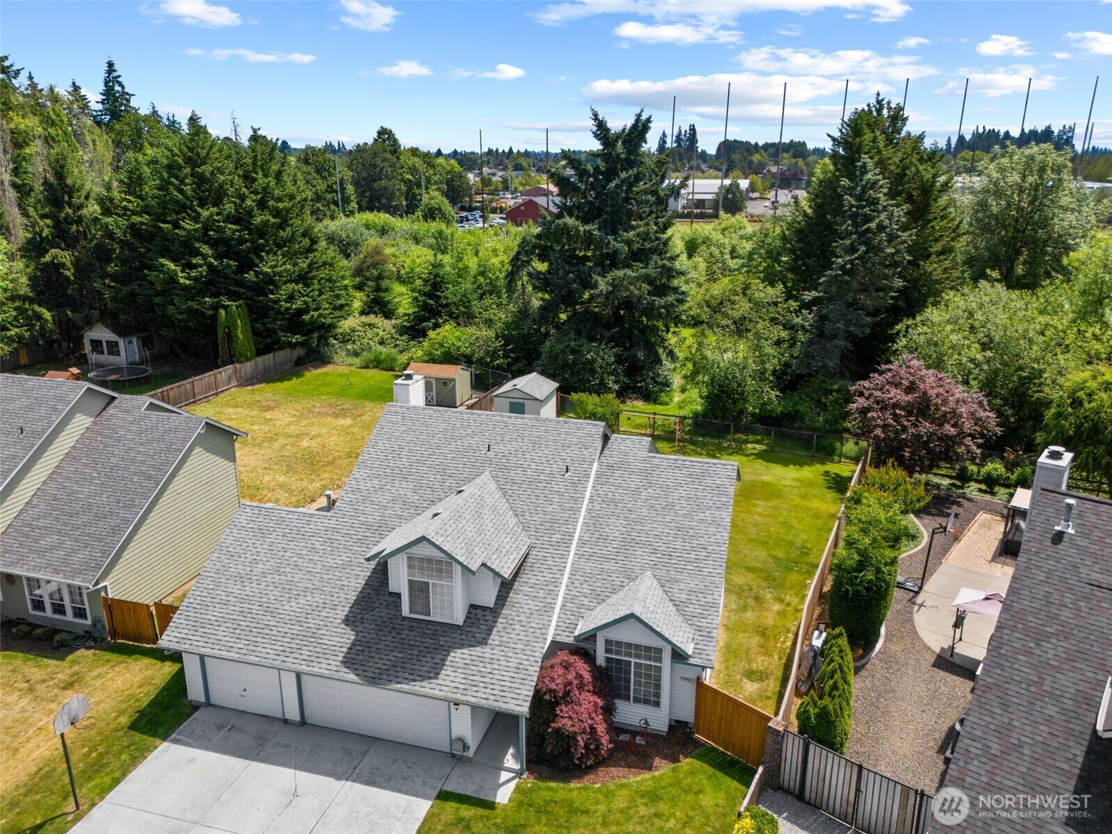 Property Photo: 307 NE 144th Street WA 98685