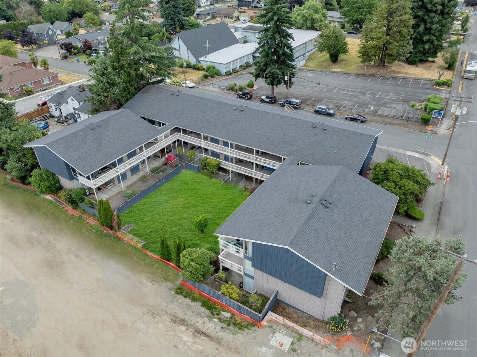 Property Photo: 219 5th Avenue NE WA 98372