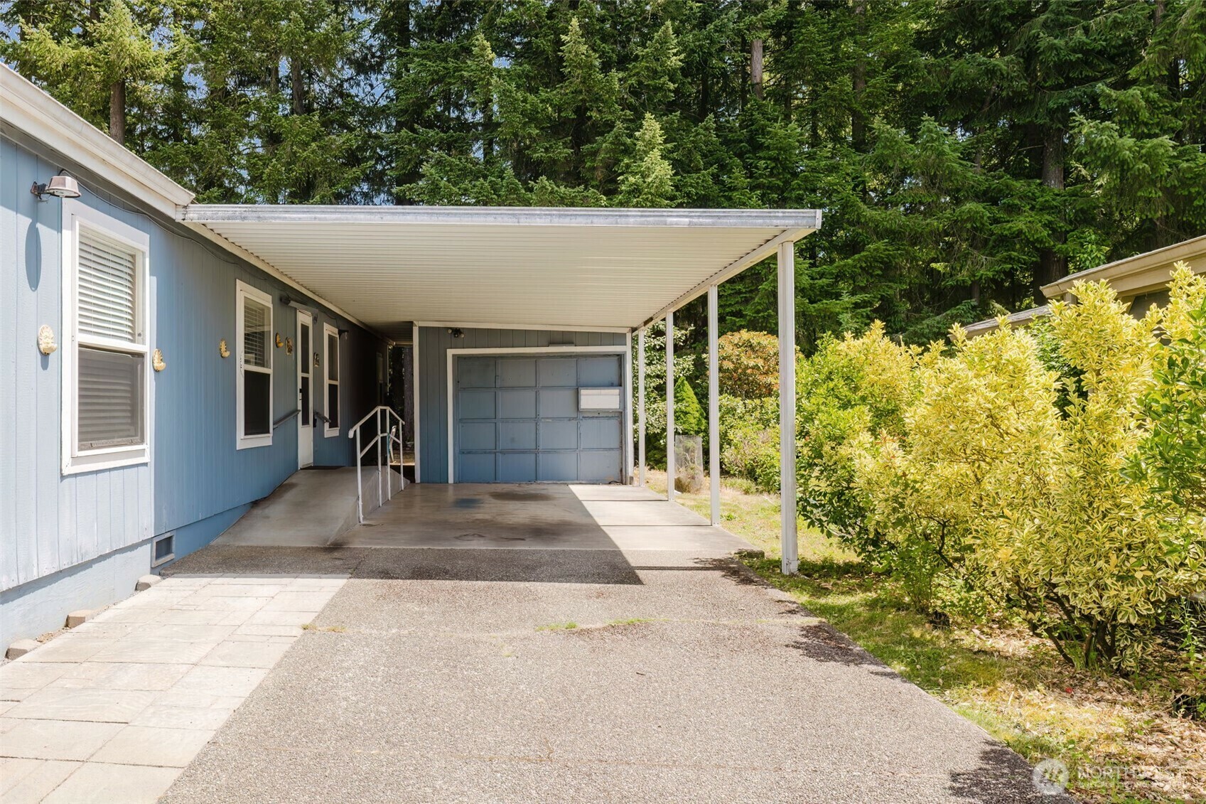 Property Photo:  2072  Hastings Lane SE  WA 98367 