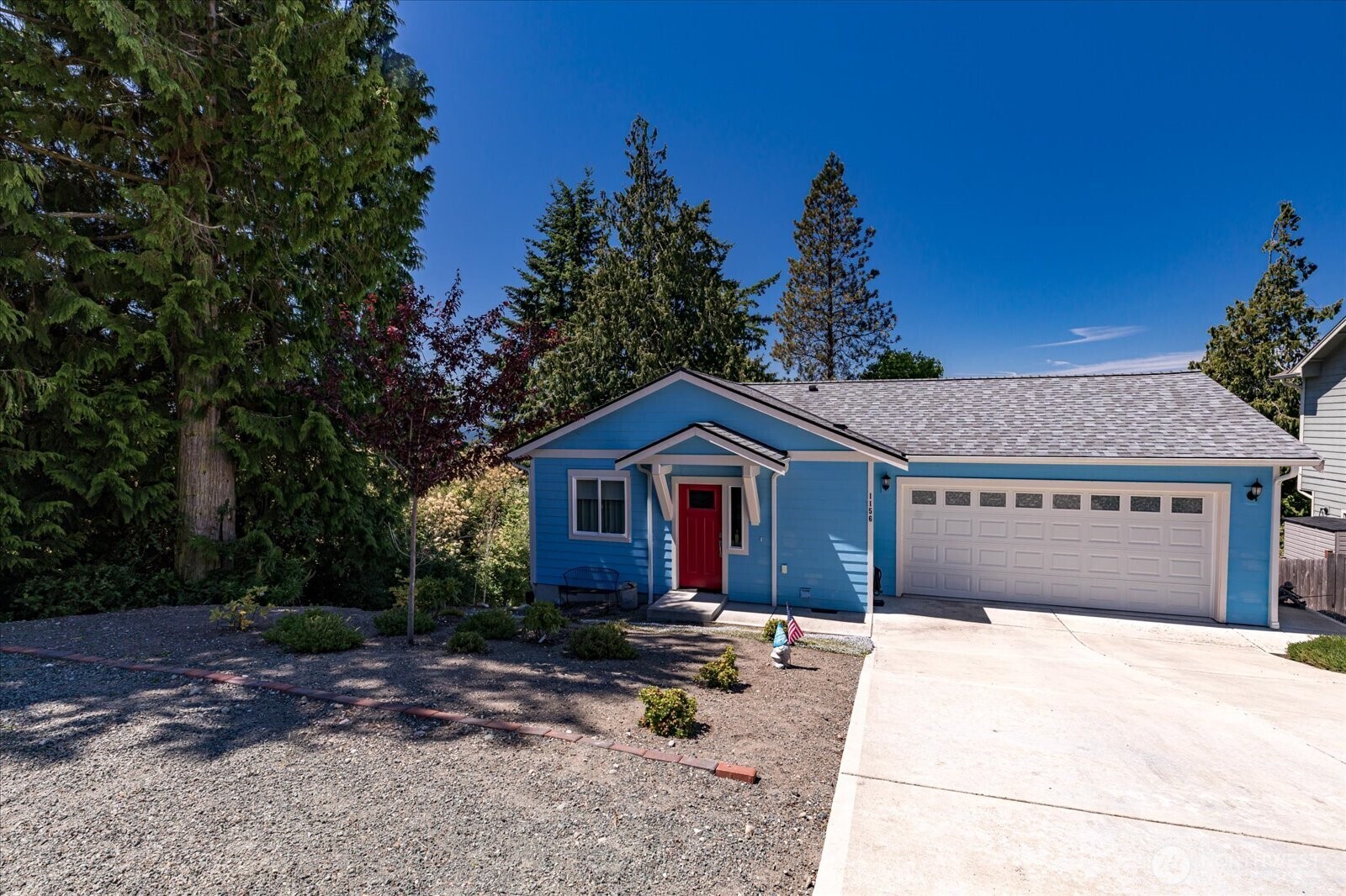 Property Photo: 1156 Halsey Avenue WA 98239