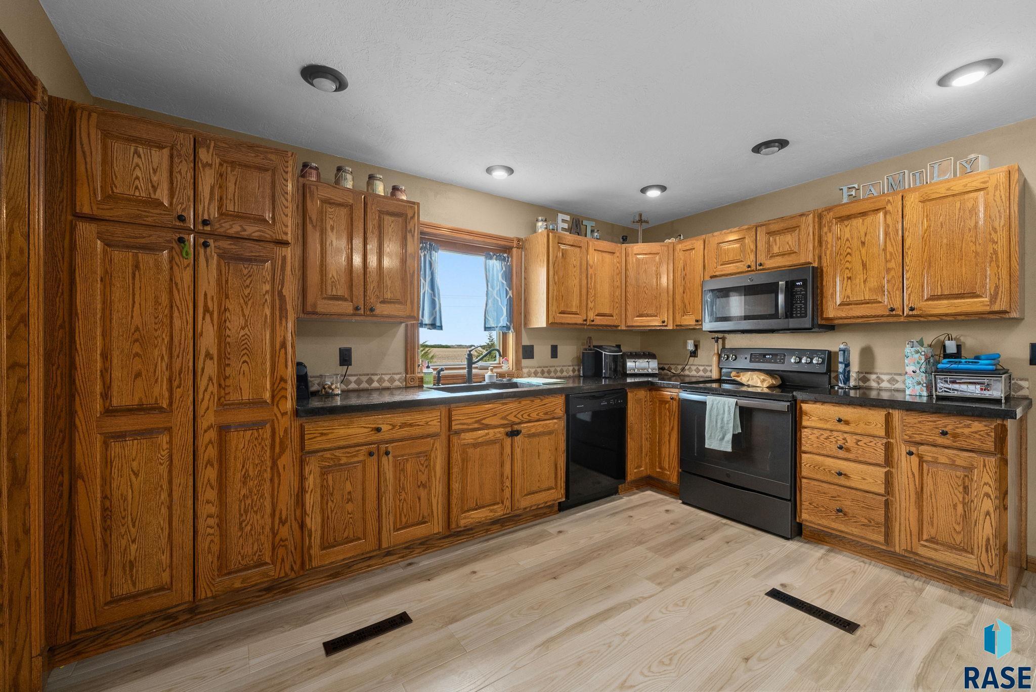 Property Photo: 47847 272nd St SD 57032