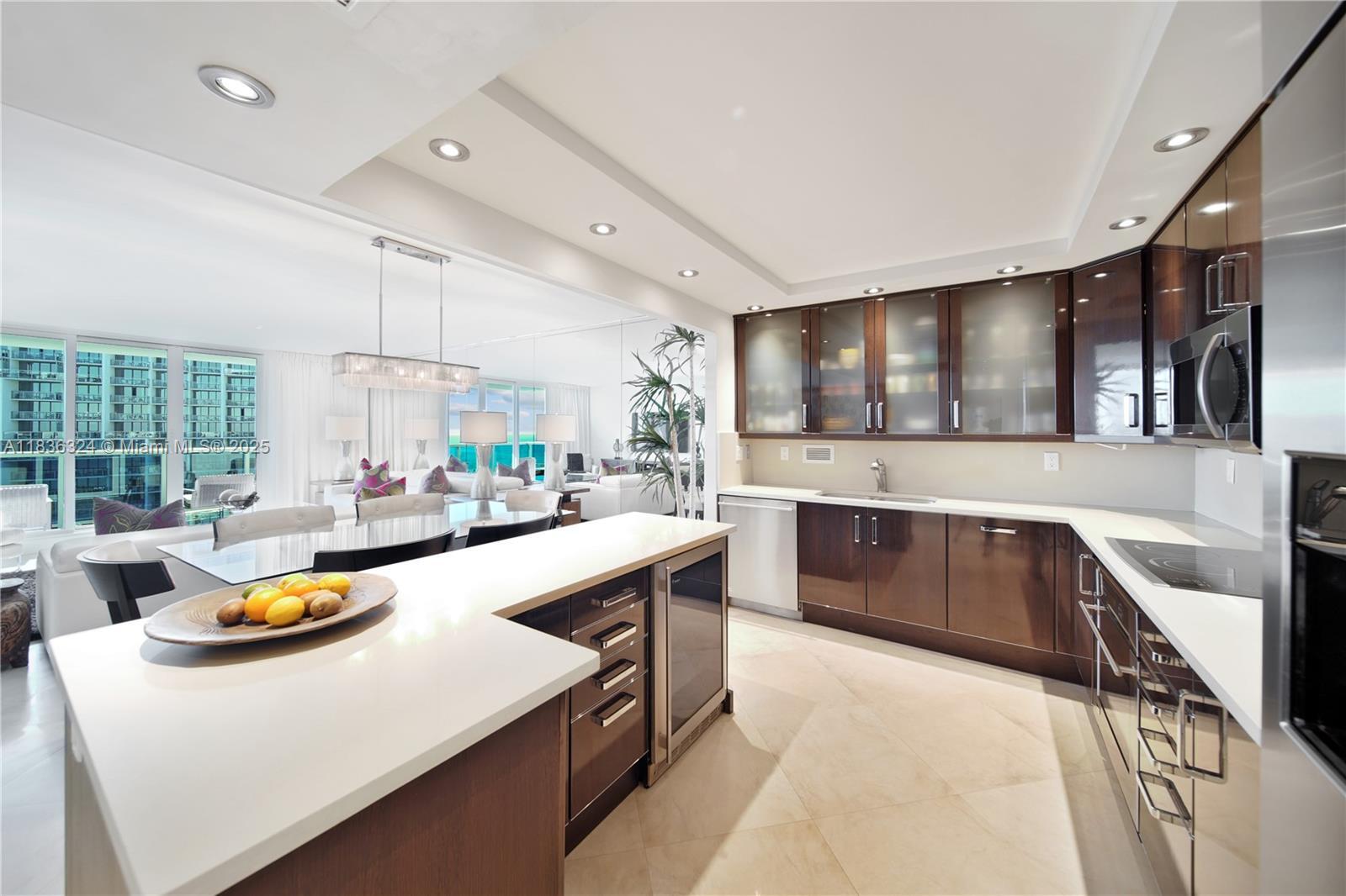 Property Photo: 2301 Collins Ave 909 FL 33139