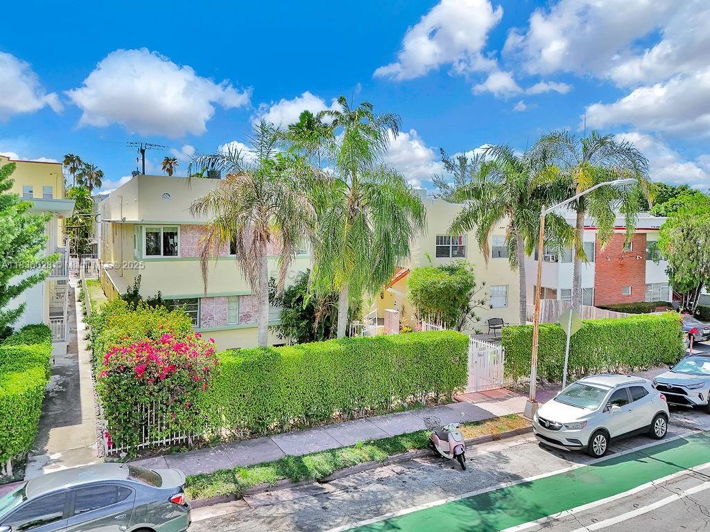 Property Photo: 1337 Euclid Ave 106 FL 33139