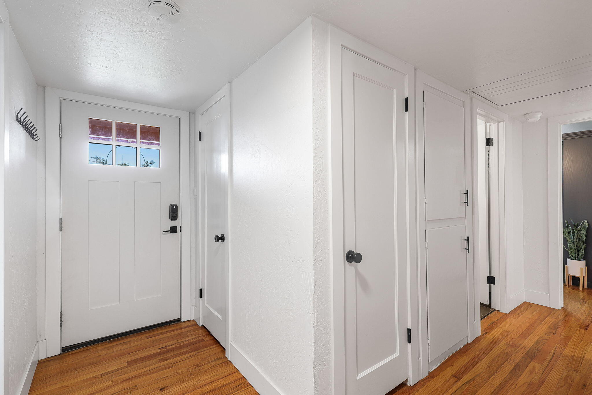 Property Photo:  2180 Oak Ridge Drive  CA 96001 
