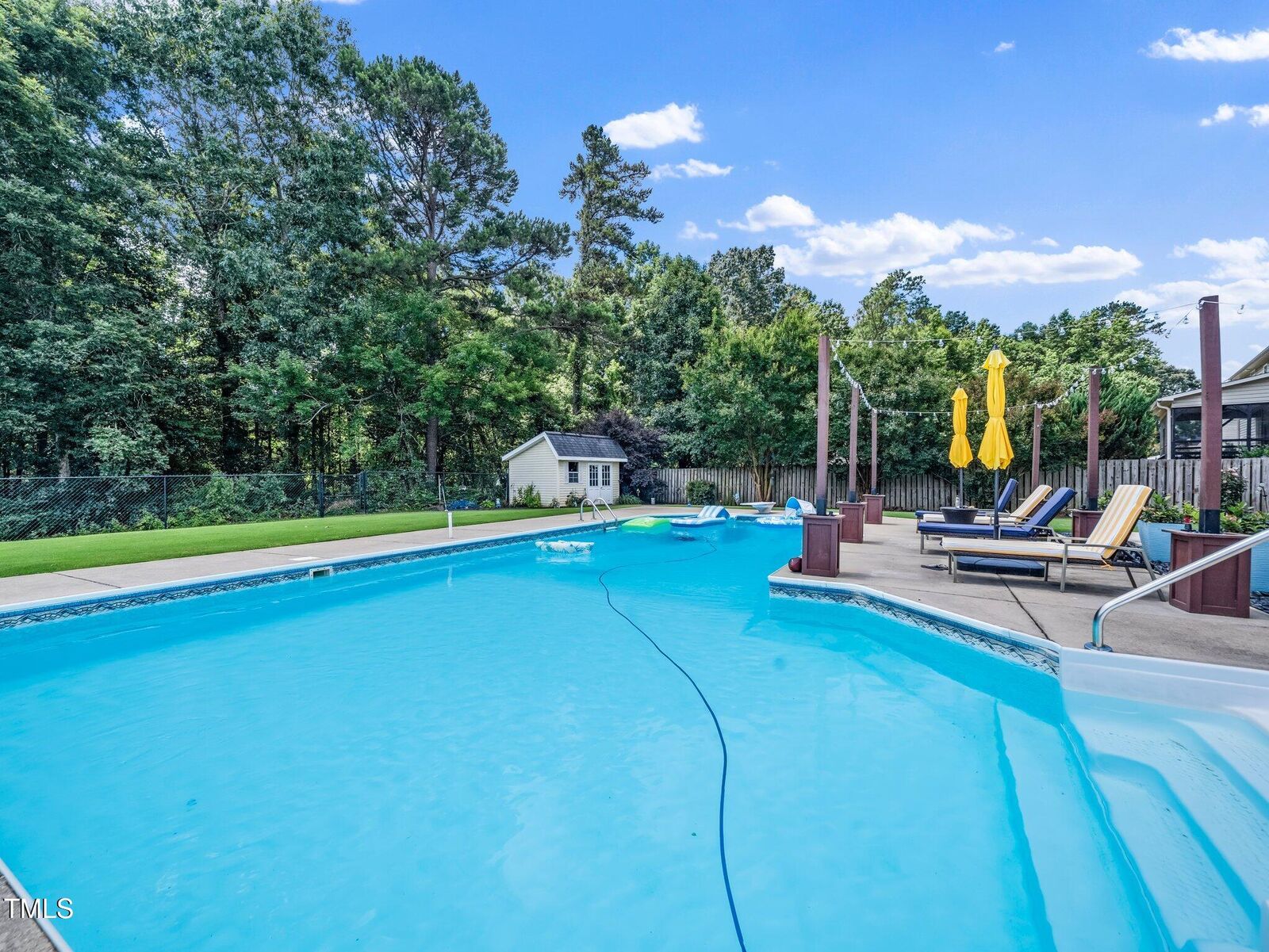 Property Photo: 171 Winding Oak Way NC 27520