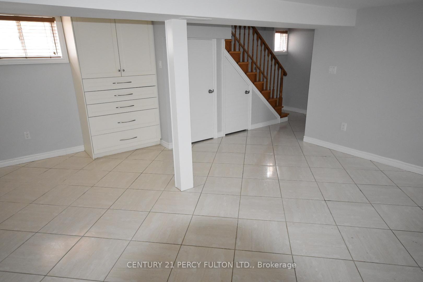 Photo de la propriété: 99 Galbraith Avenue Lower Level ON M4B 2B8