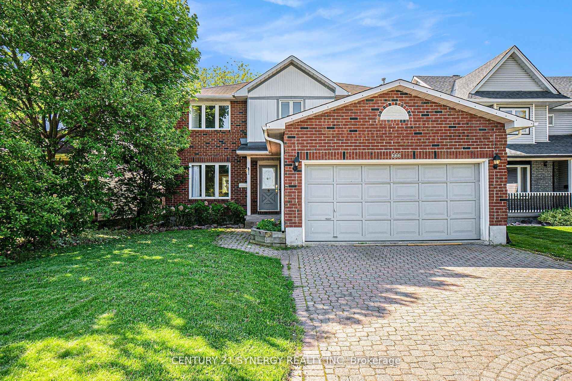Property Photo:  666 Mathieu Way  ON K4A 2R4 