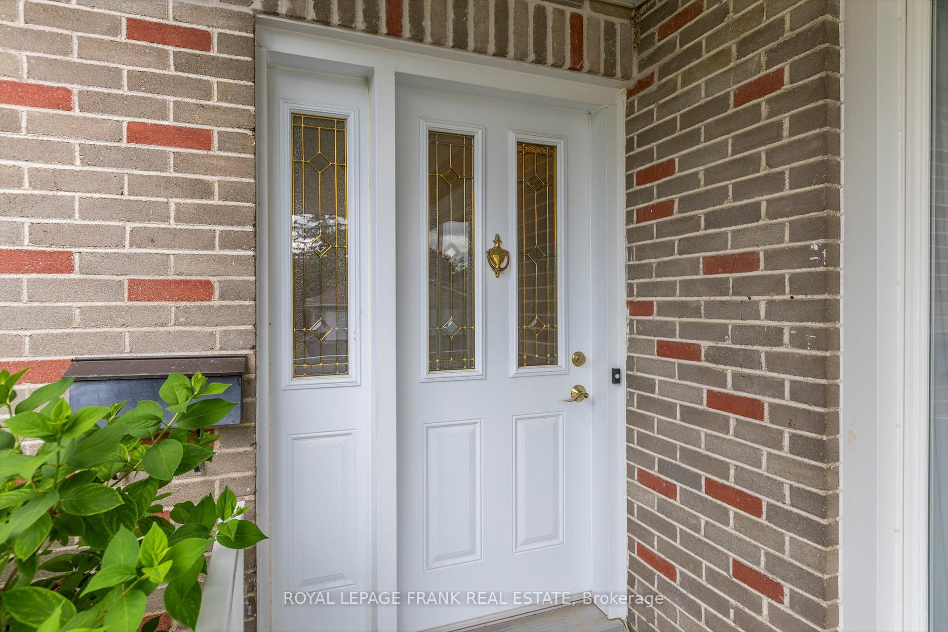Property Photo: 812 Schneider Place ON K9H 5S5