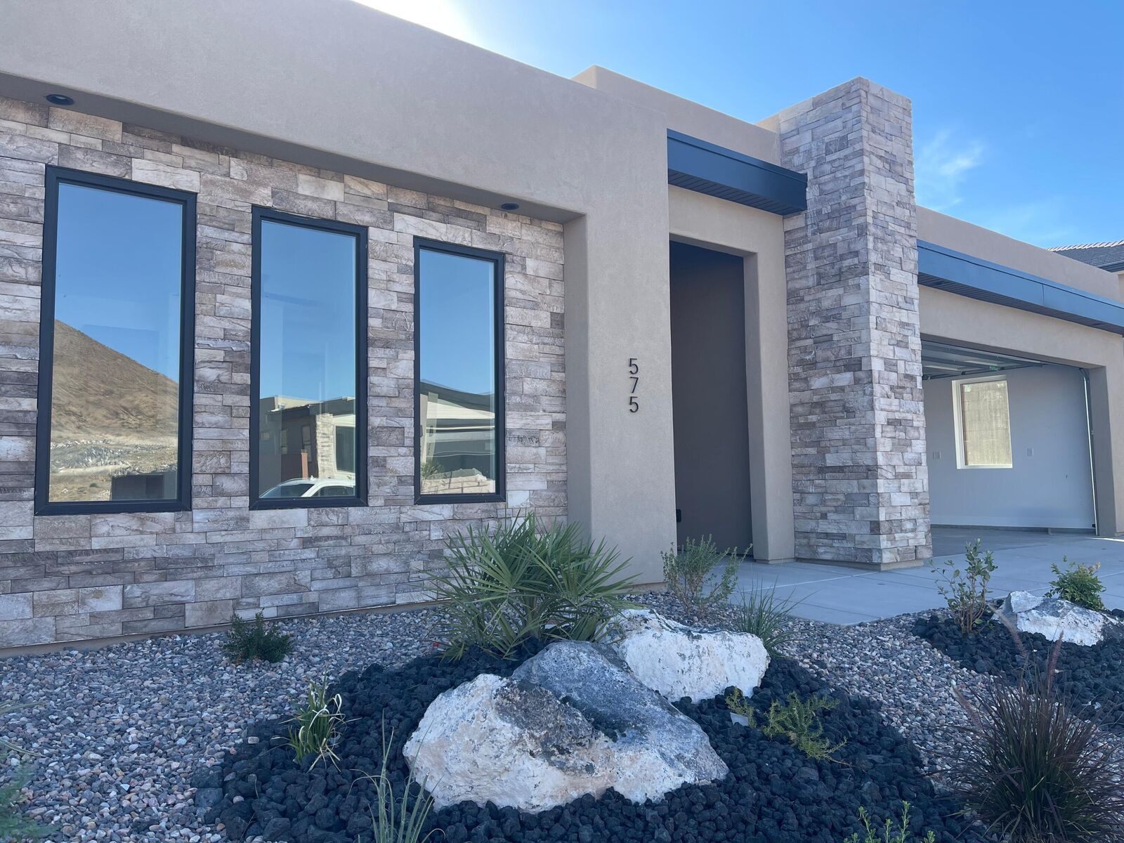 Property Photo:  575 S 1800 W  UT 84737 