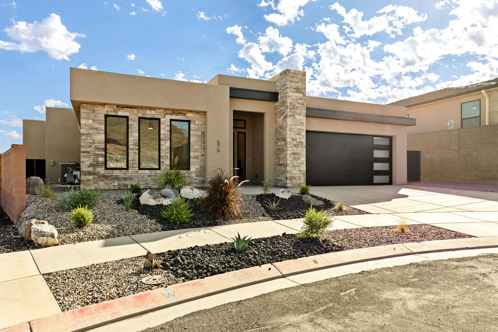Property Photo:  575 S 1800 W  UT 84737 